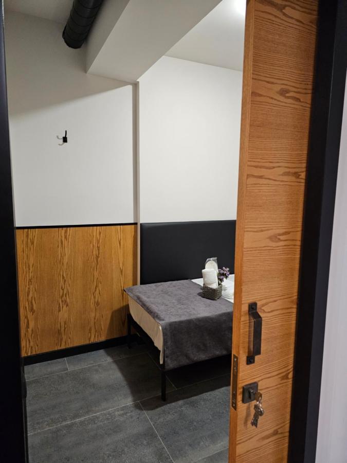 Orion Hostel Erévan Extérieur photo