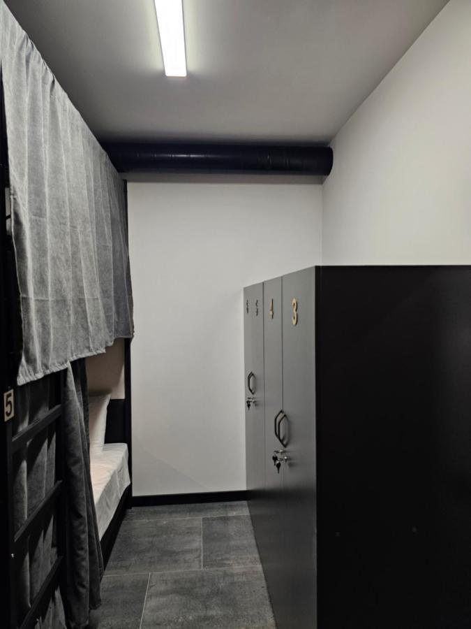 Orion Hostel Erévan Extérieur photo
