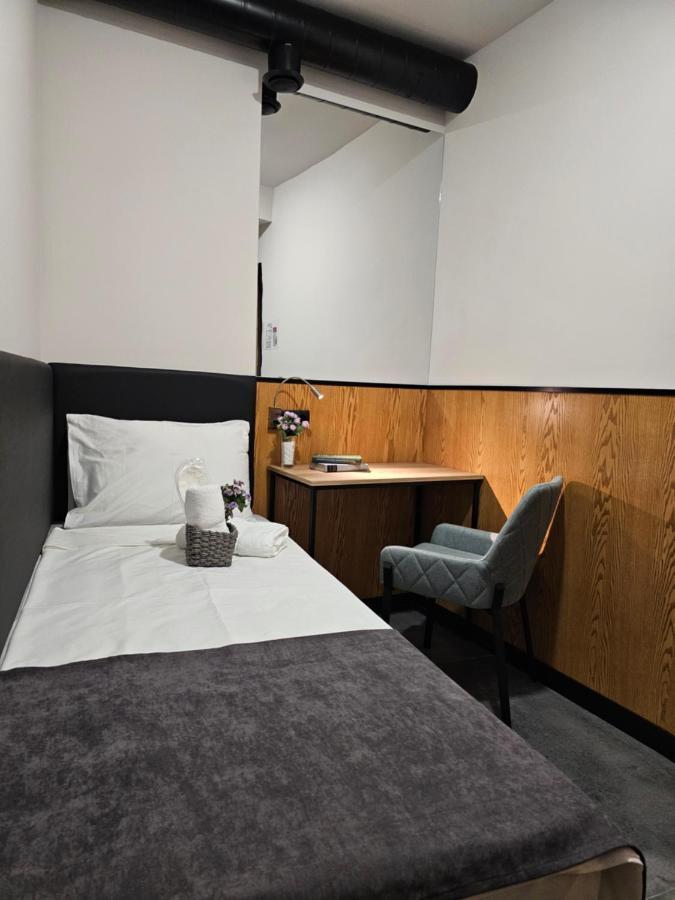 Orion Hostel Erévan Extérieur photo